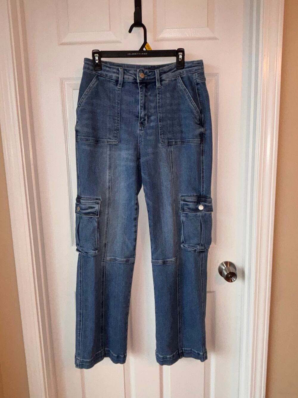 Judy Blue Women’s Cargo Jeans Size 11/30 Medium Wash Straight Leg